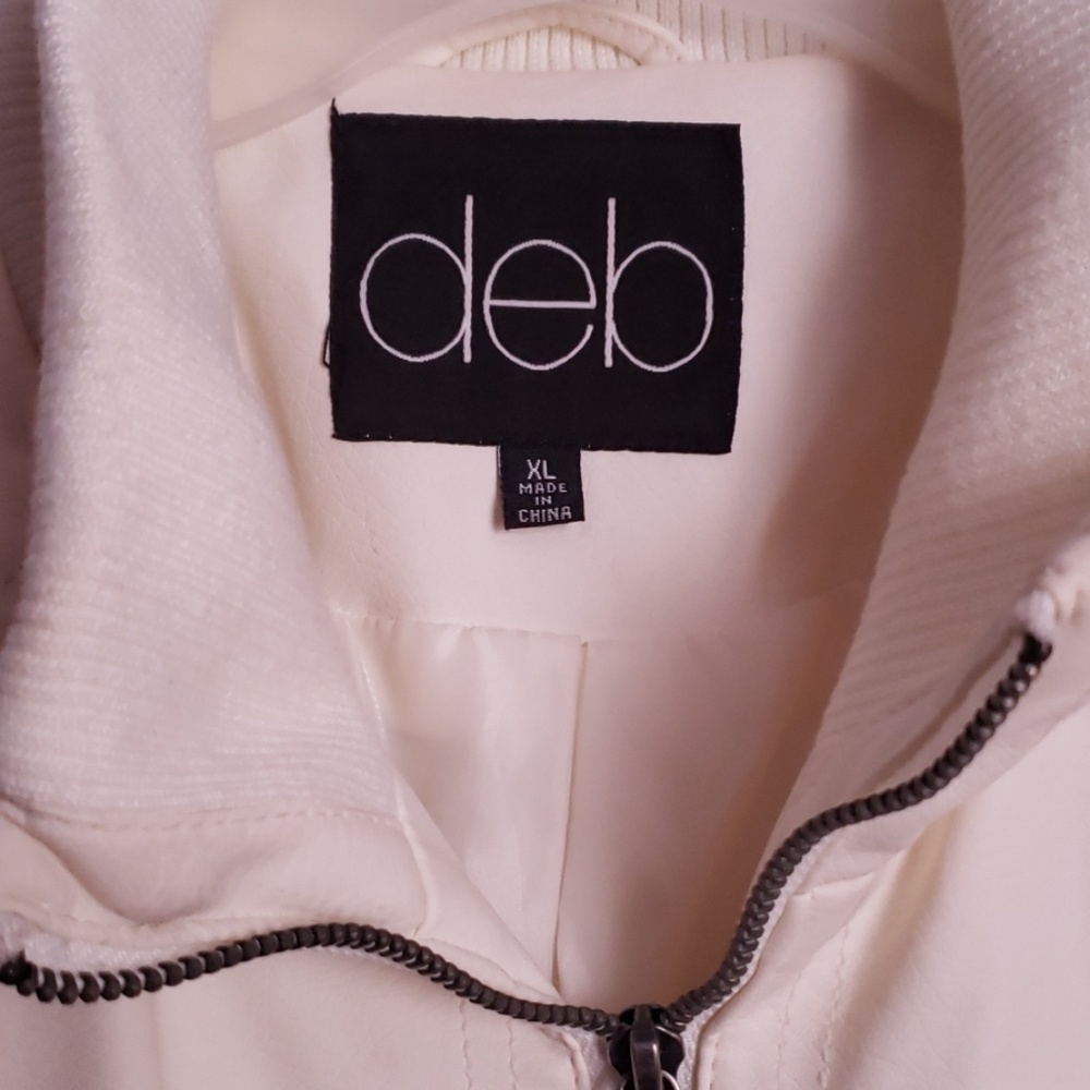 Cream Jacket. Deb - image 4